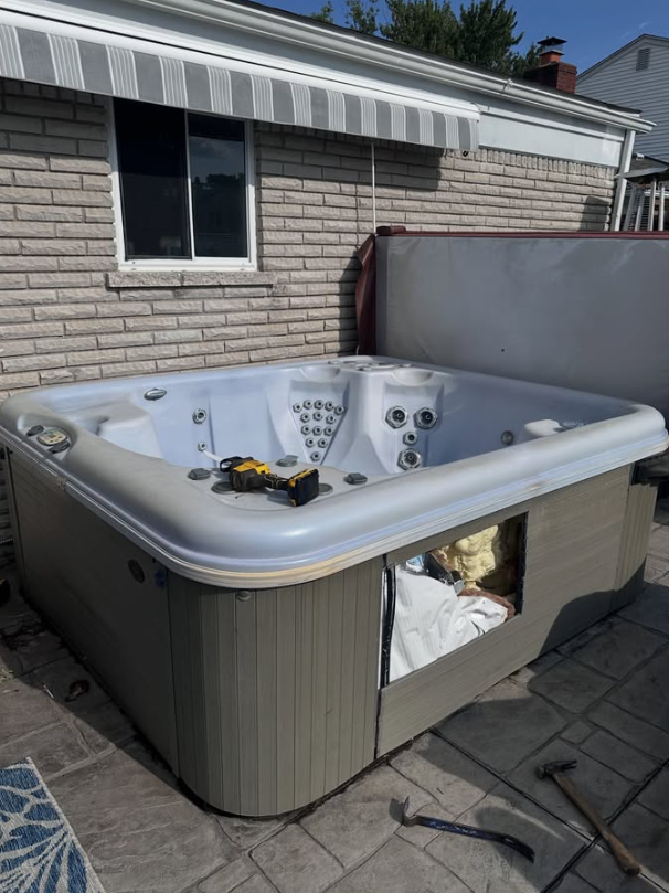 Hot Tub/ Jacuzzi Removal hot tub removal smithtown