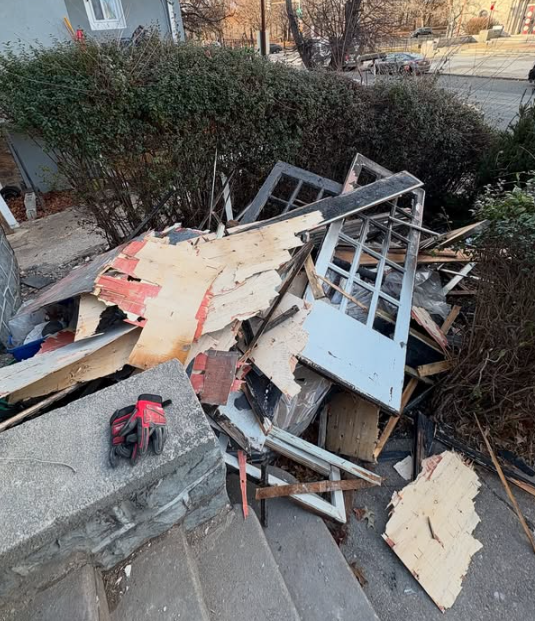 Lake Ronkonkoma Junk Removal outdoor pile smithtown